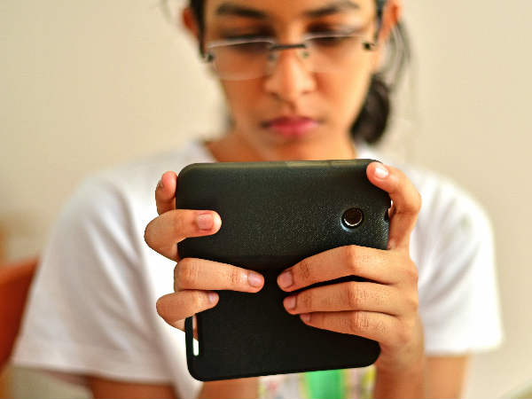 Only 25% Indian teenagers happy with mobile service providers