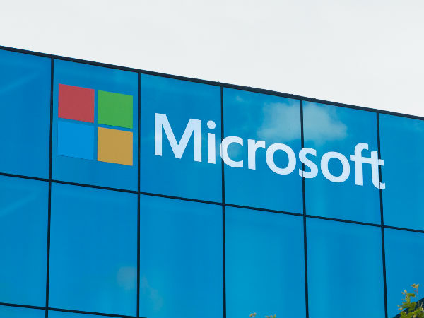 Microsoft invites developers to use machine learning, data