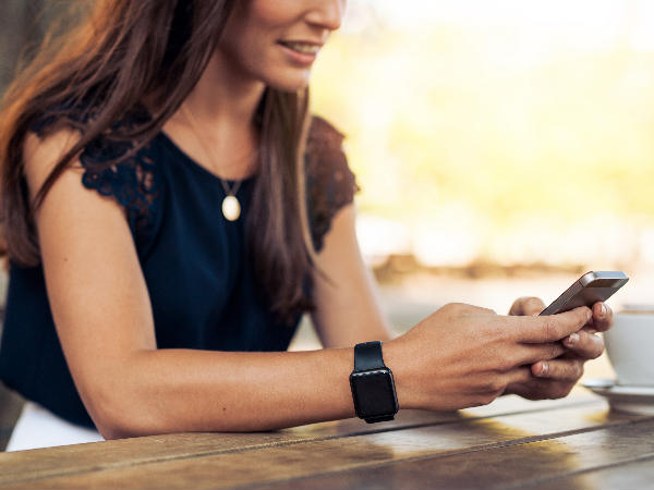 Smartphone speech recognition software can write faster than humans