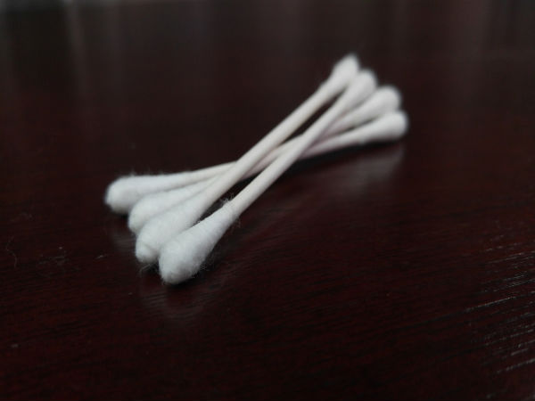 Cotton swabs are also useful Cotton swabs are also useful