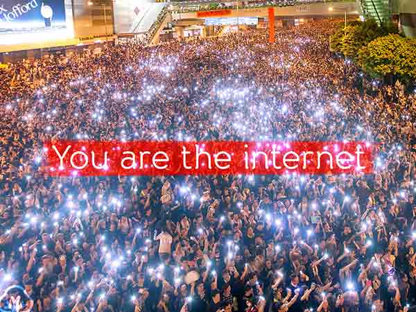 Chat with friends and family without Internet