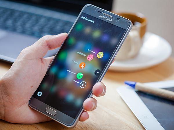 Samsung begins to replace Galaxy Note 7 in South Korea