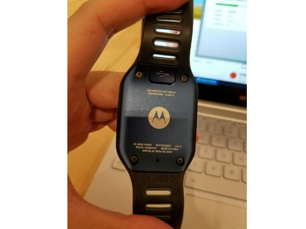 Motorola's New Smartwatch Featuring Rectangular Display Leaks Online