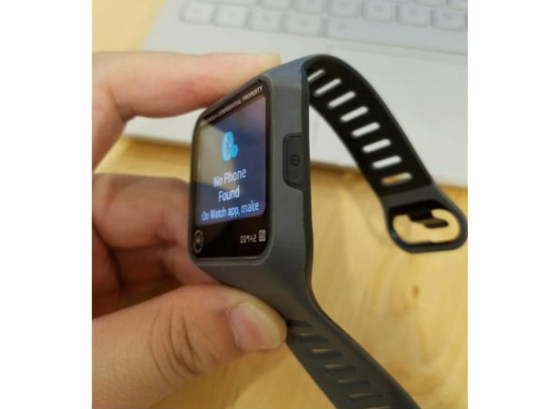 Motorola's New Smartwatch Featuring Rectangular Display Leaks Online