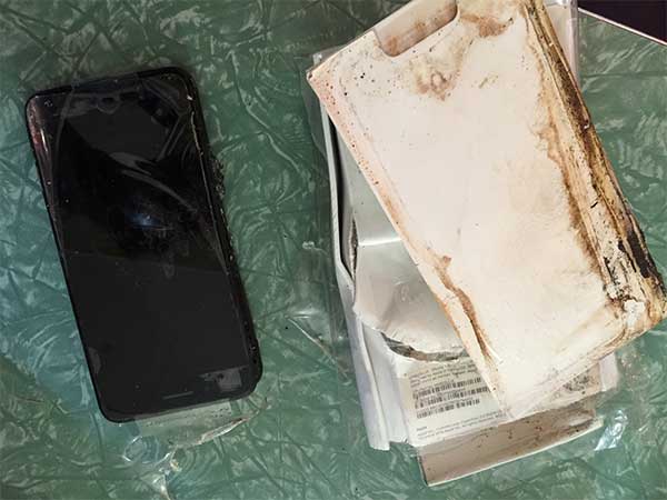 The Horrifying iPhone 7 Explode