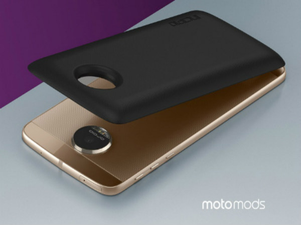 Expected Moto Mods to launch on October 4