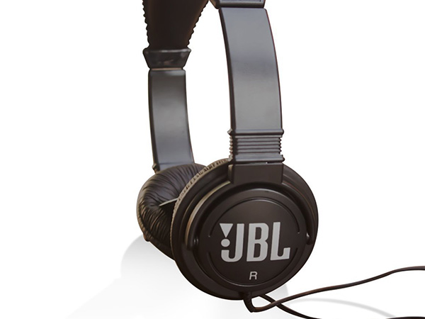 JBL C300SI On-Ear Dynamic Wired Headphones (Black Color)