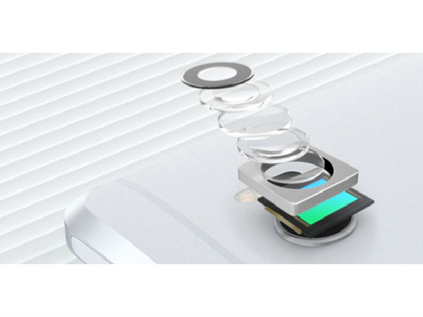 Dual-Camera Setup with Optical Zoom and DSLR level Effects