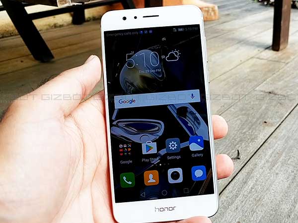 10 things that Honor 8 can do but an Apple iPhone 7 can’t