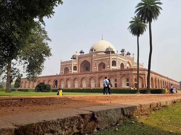 Samsung Galaxy S7 Edge brilliantly fills the gap created by Note 7