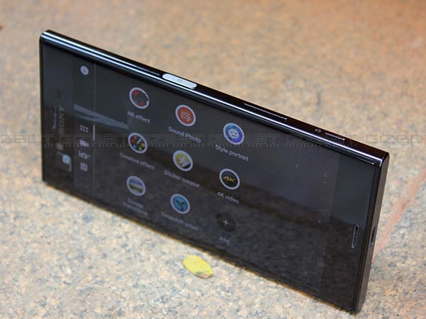 Sony Xperia XZ Review: Great Camera, Decent Performance