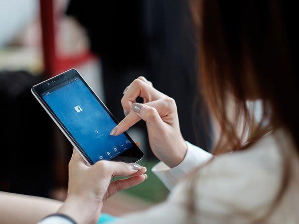 Facebook Moves Forward to Block Fake News