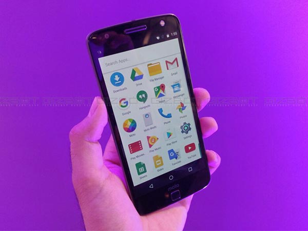 Double tap to switch between recent apps and clear them all at once