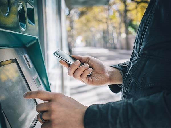 Now withdraw cash at Ola cabs in your city