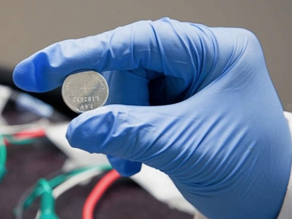 Self-healing battery tech