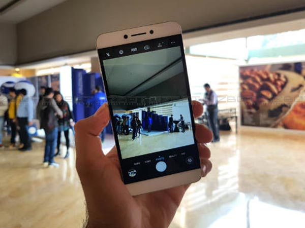 Dual 13MP Rear camera with Dual 6P Lens