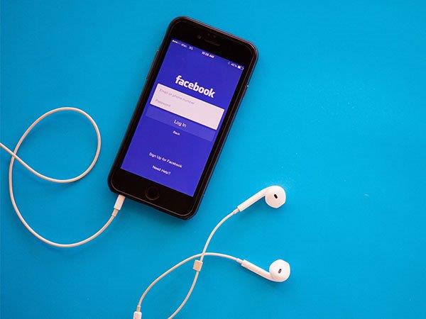 Facebook Outs Group Voice Calling, Battle with Skype & Duo Stiffens Facebook Outs Group Voice Calling, Battle with Skype & Duo Stiffens