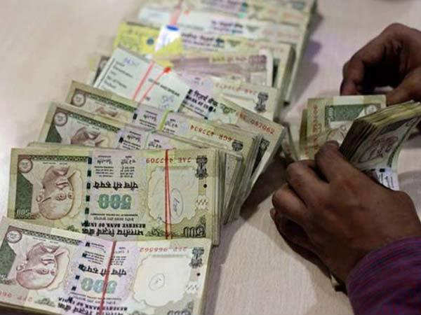 Here's Why Mobile Recharge Shops Can't Be Forced to Accept Old Notes