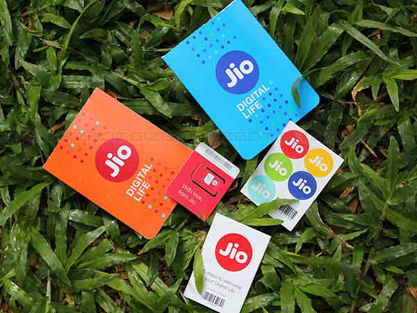 Reliance Jio to Get 100 Million Subscribers By March 2017