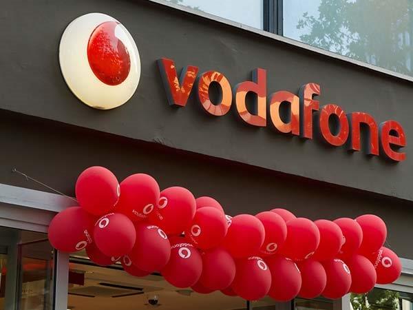 Vodafone is Now Playing the “Secret Santa” Game With Its Customers