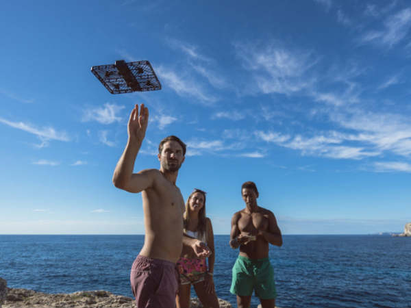 Flying Selfie Camera