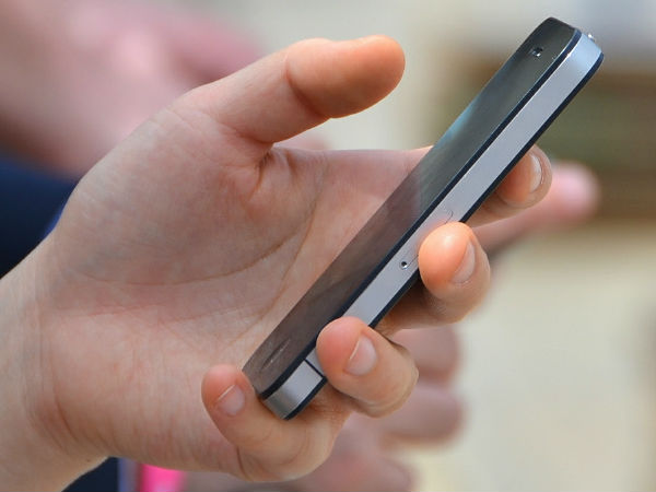 One-handed usage is still possible