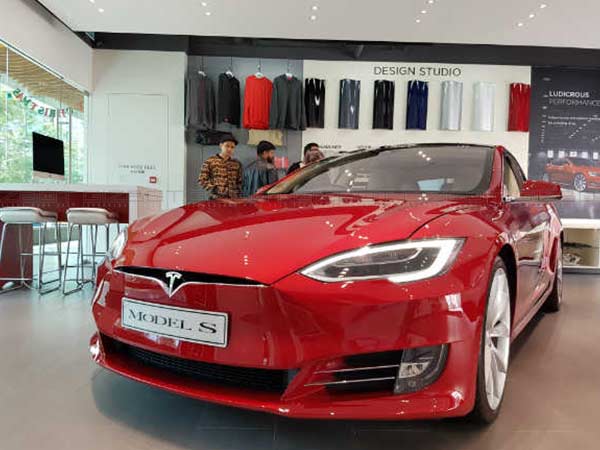 Tomorrow is a Big Day For Tesla And its Users, Find Out Why