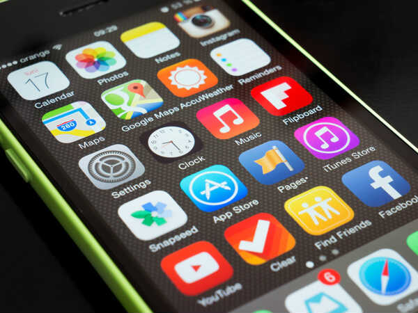 How to make your Android phone look like an iPhone How to make your Android phone look like an iPhone
