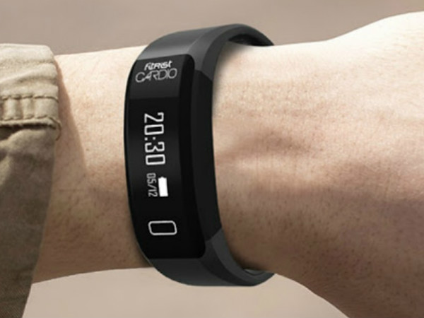 Sleep Tracking, Alarms, Remote Control and Other Features