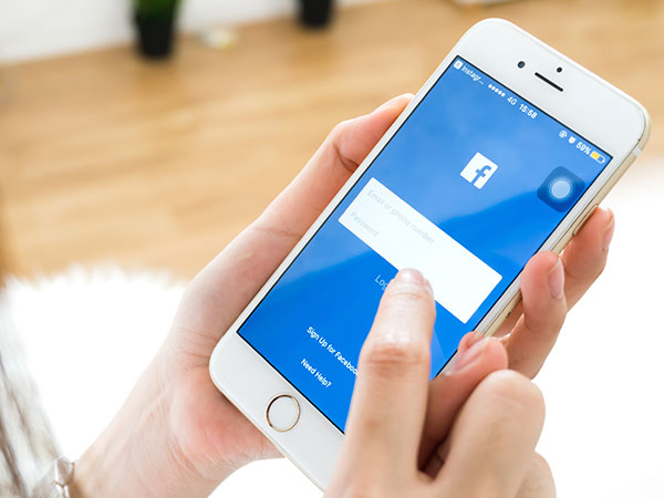  Live Location feature