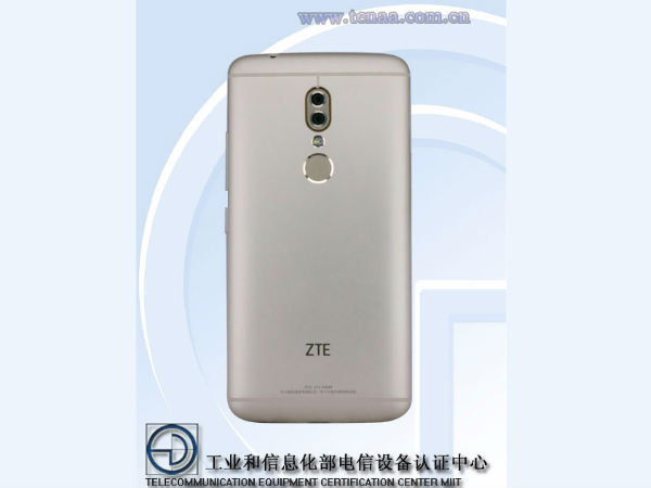 Rear dual-camera setup