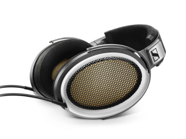 Ultra-wide frequency response and the world`s lowest total harmonic distortion 