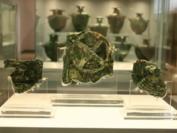What exactly is Antikythera Mechanism?