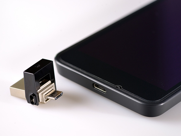 External storage for smartphone and tablet
