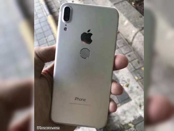 Apple iPhone 8 new leaked render shows fingerprint scanner at the rear Apple iPhone 8 new leaked render shows fingerprint scanner at the rear
