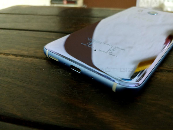 Battery Performance: Can last a day but still leaves you wanting for more