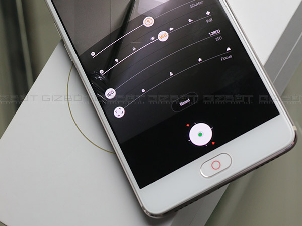 Battery and charging: Massive 5,000 mAh battery that lasts long