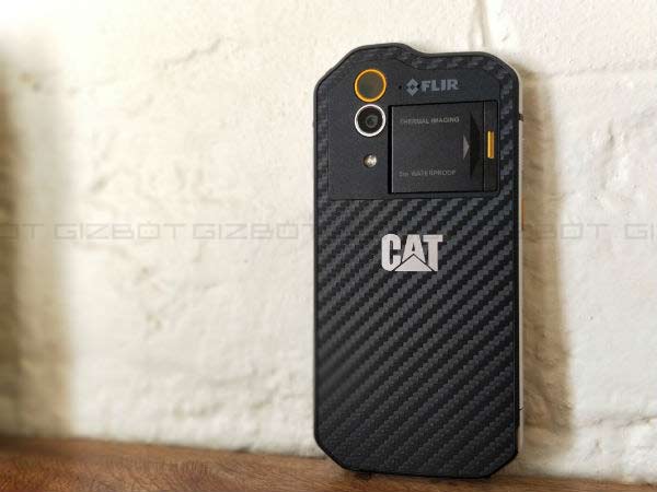 Battery and Connectivity: Decent battery life and all required connectivity features