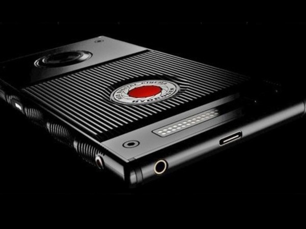 Now pre-order RED's first smartphone with holographic display Now pre-order RED's first smartphone with holographic display