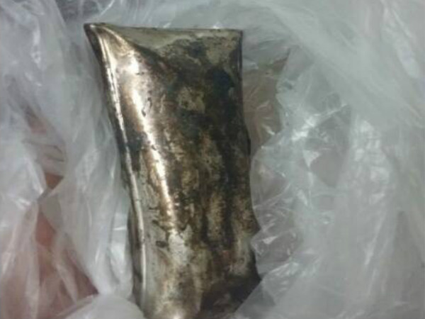 Samsung Galaxy J7 (2016) explodes in the hands of a 4-year old Samsung Galaxy J7 (2016) explodes in the hands of a 4-year old