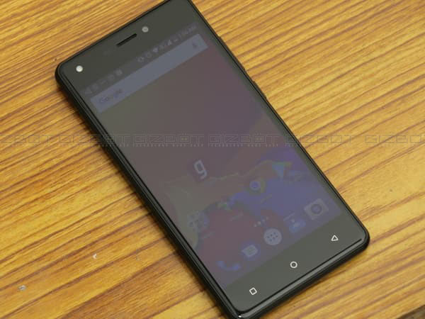 Design- Mediocre for the price segment!