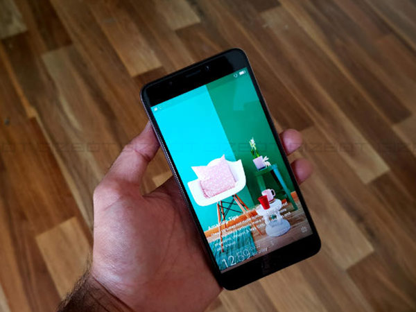 Display: 6-inch Full HD screen is bright and vivid