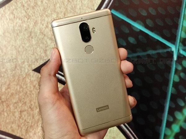 Camera: Dual-lens rear camera setup with real-time Bokeh effect