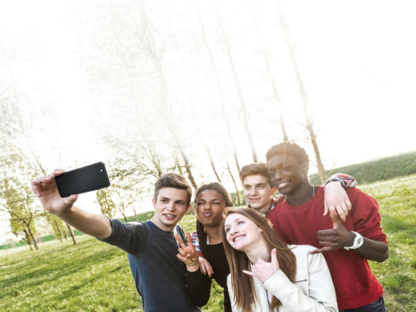 Click group selfies with the 100 degree wide angle front camera