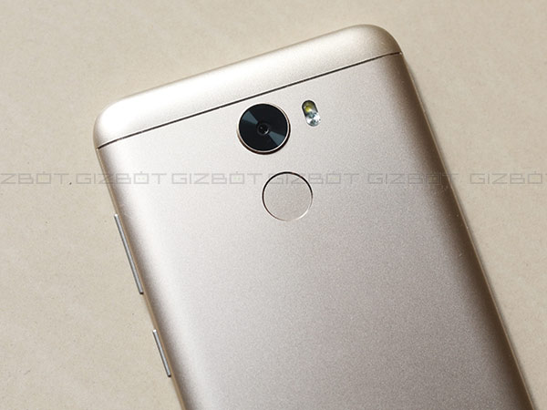 Camera: Quirky performance with decent picture quality! 