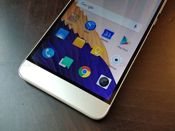 Design: Uni-body Metal Design