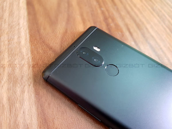 Dual-camera Module and a fingerprint sensor at rear panel