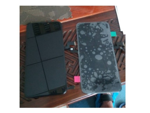 Pictures of motherboard and OLED display panel of iPhone 8 leaked