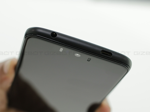 Battery: Impressive battery backup!