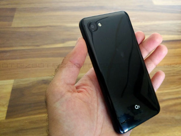 Most compact mid-range smartphone that also scores high on durability